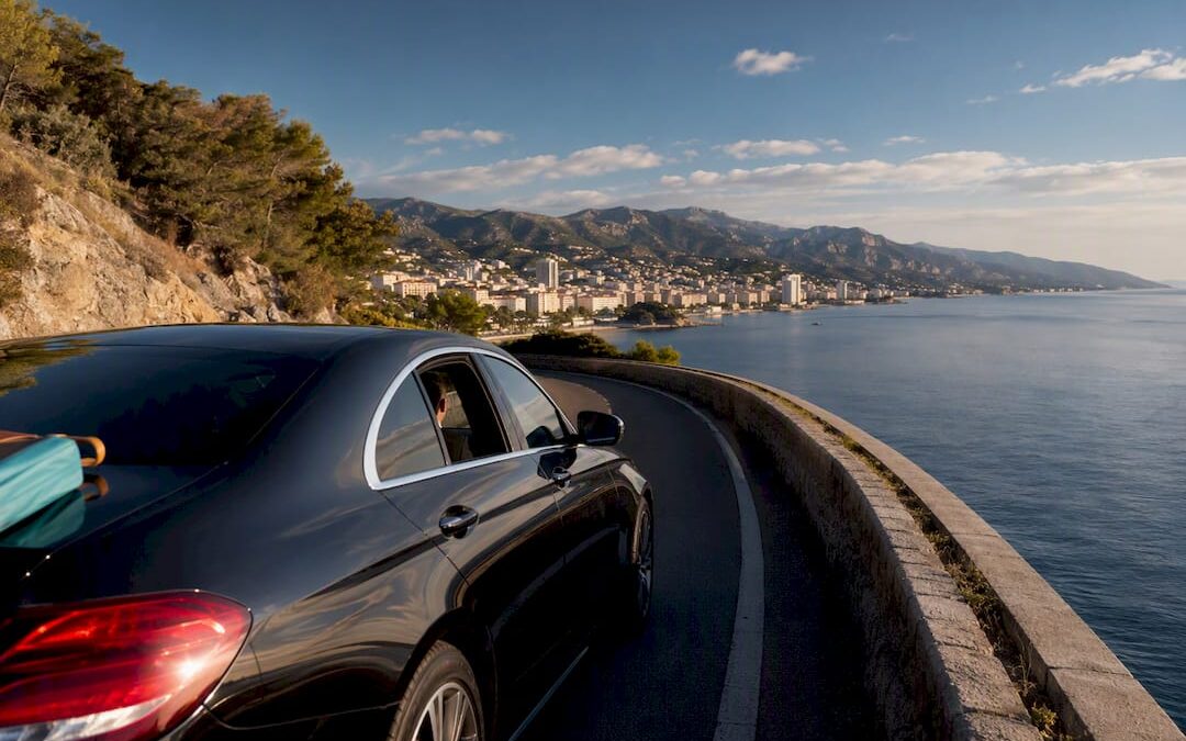 22 minute train or fixed chauffeur: Nice to Monaco travel time