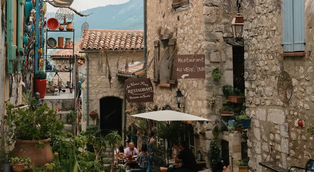 Gourdon village perché vue panoramique